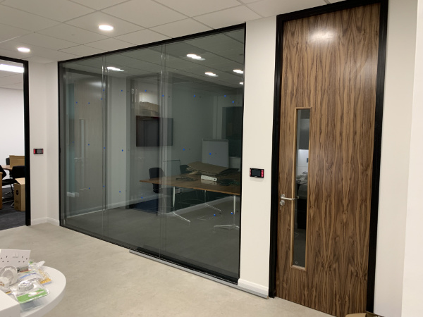 Double Glazed Frameless Meeting Room