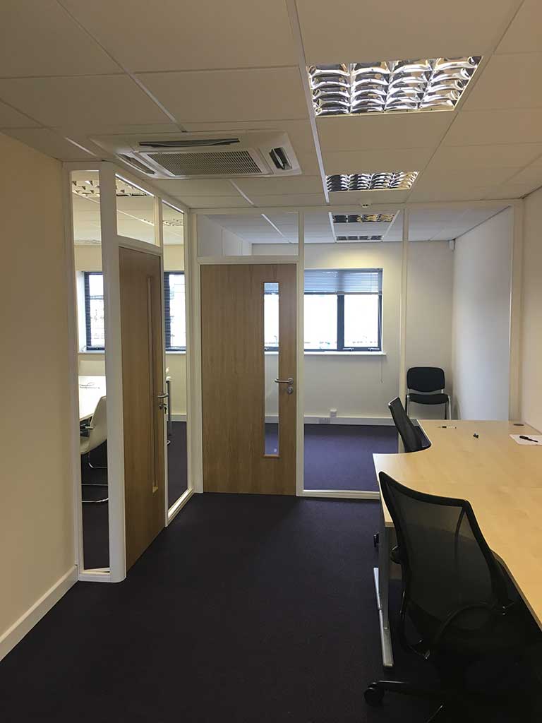 Budget Office Partitions for DGauge Derby Image 2