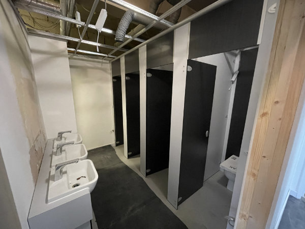 Commercial toilet refurbishment for Golden Bear Image 7