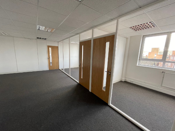 Budget Glass Partitions for GS Recruitment